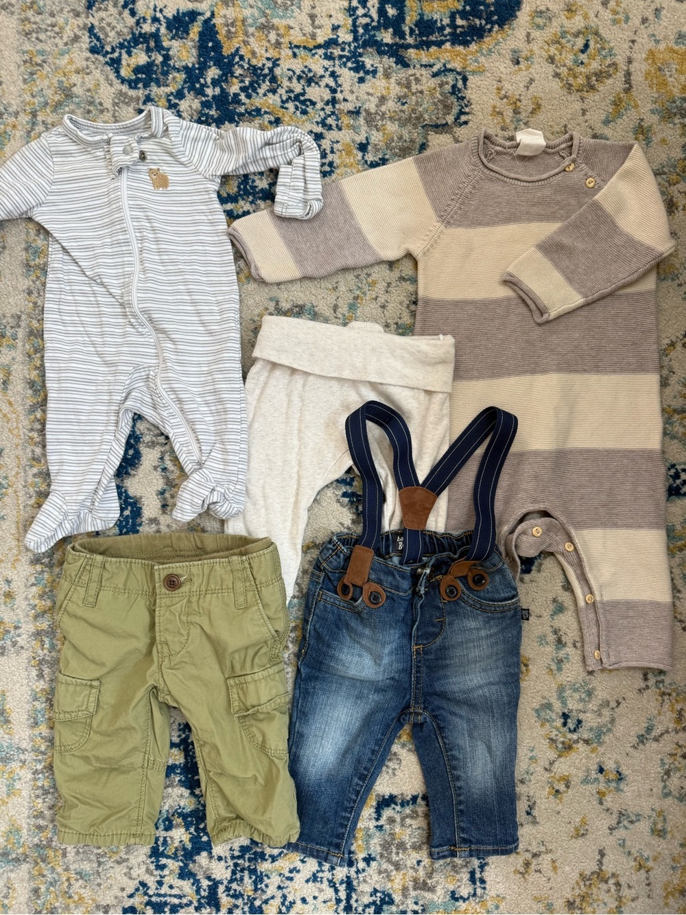 Like New 0-6M Boys fall bundle